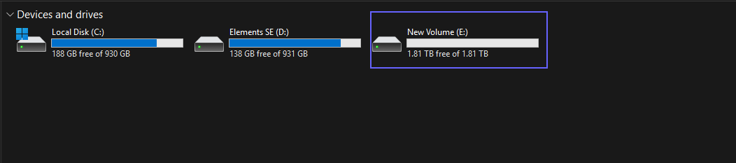 Windows file explorer shows the drive without crashing
